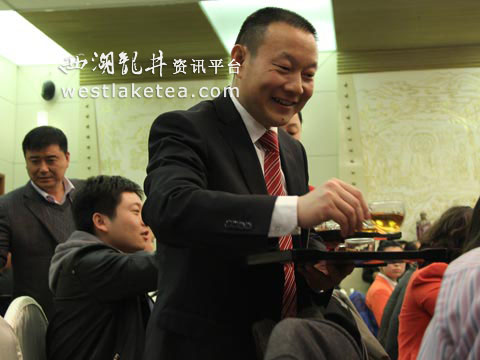 信阳文新茶叶有限责任公司董事长：理想信念是企业的灵魂